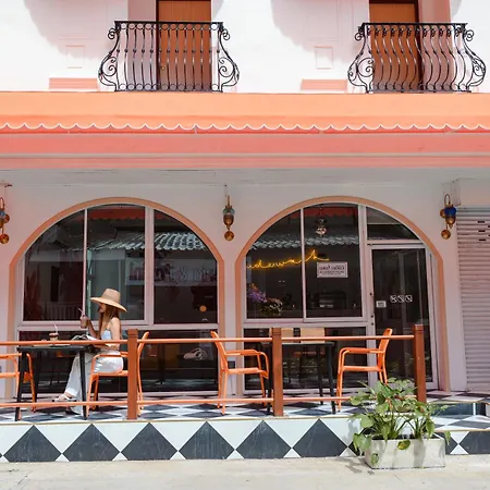 Sidewalk Boutique Hotel-3